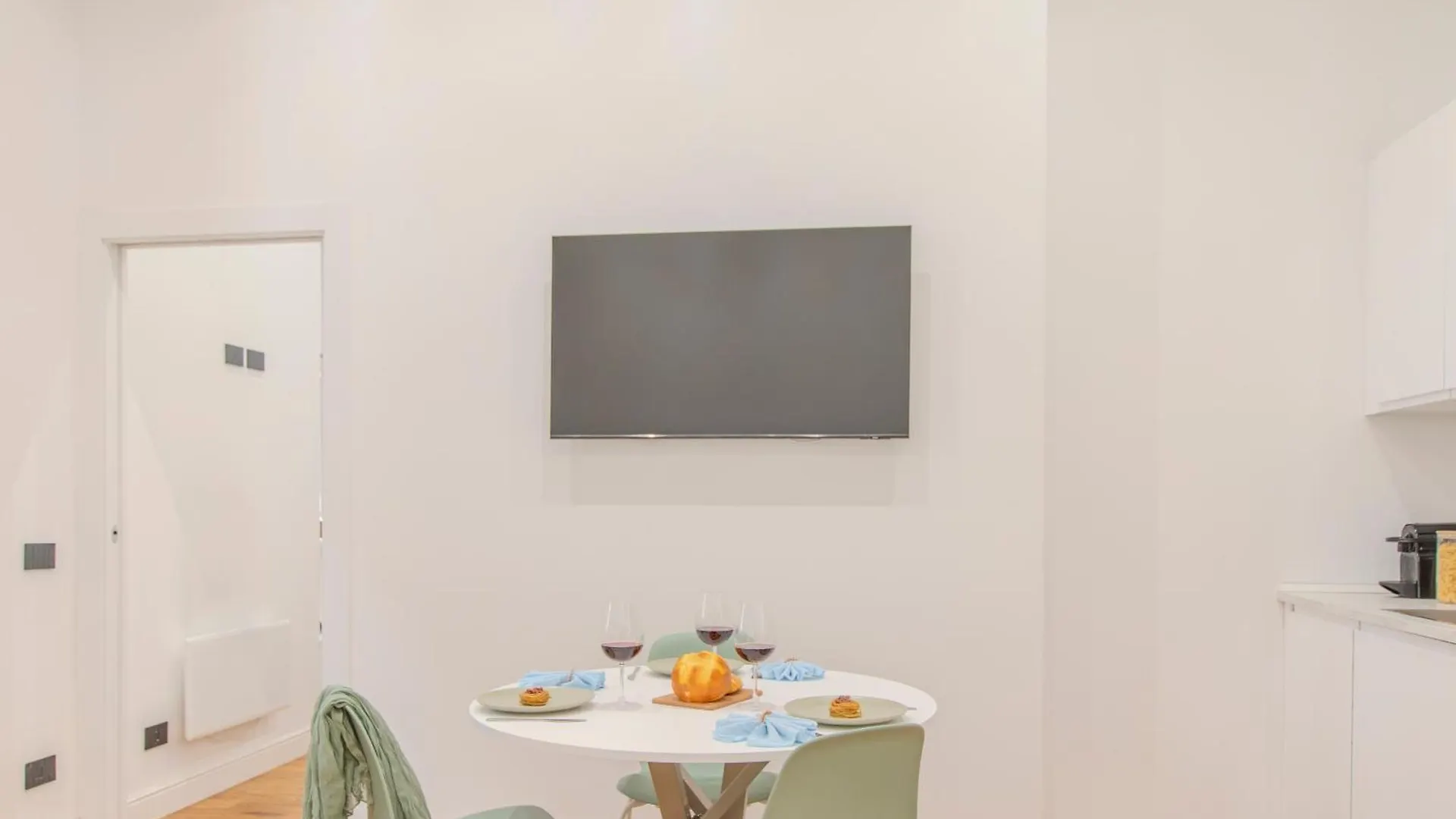 We Home - Menabrea21 Milano Milan