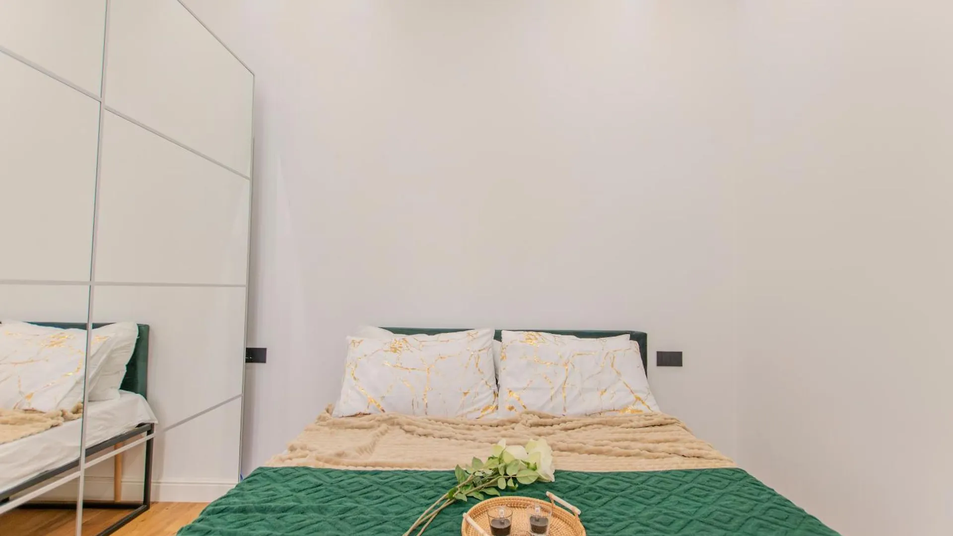 We Home - Menabrea21 Milano Italy