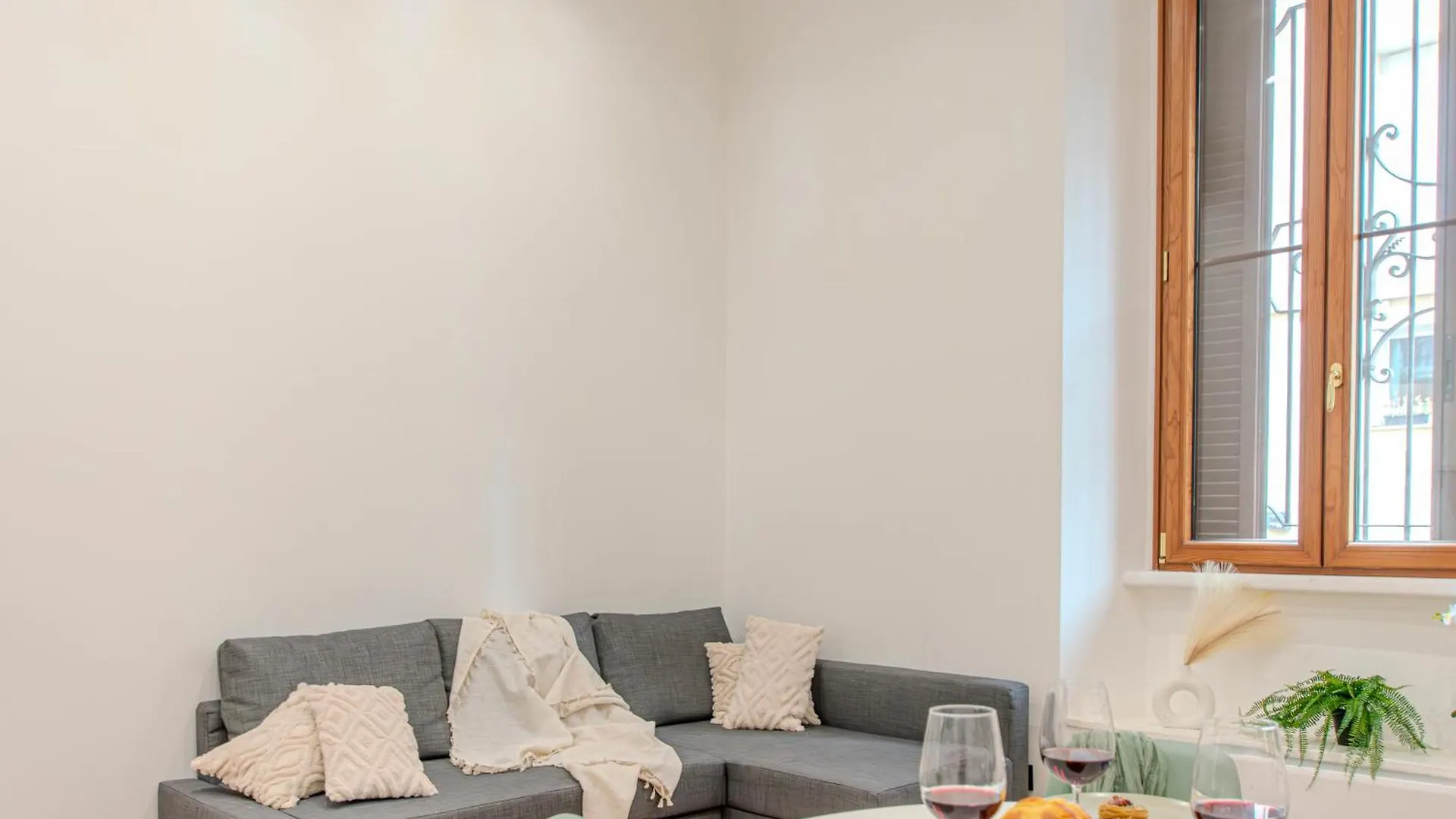 We Home - Menabrea21 Milano Milan
