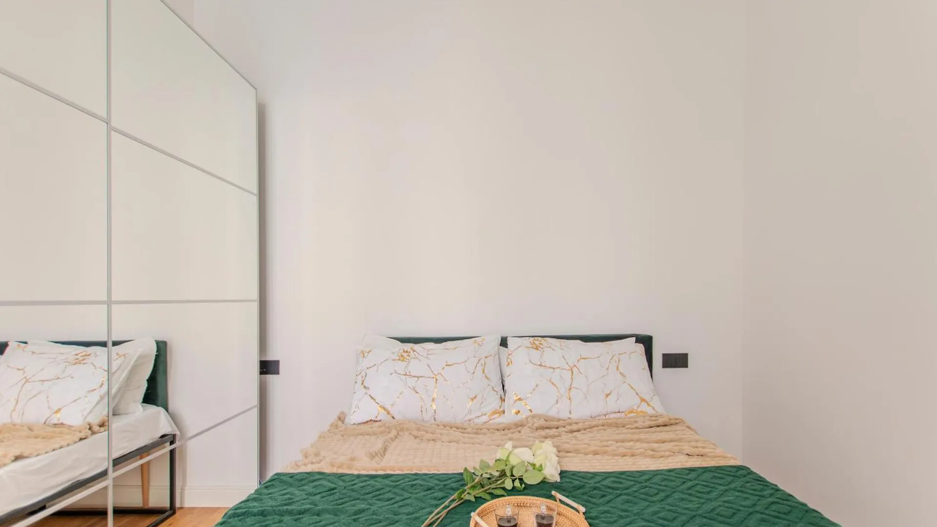 We Home - Menabrea21 Milano 0*, Milan Italy